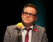 How tall is Jack Dee?